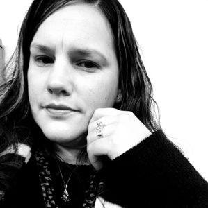 Meet your Posher, Courtney